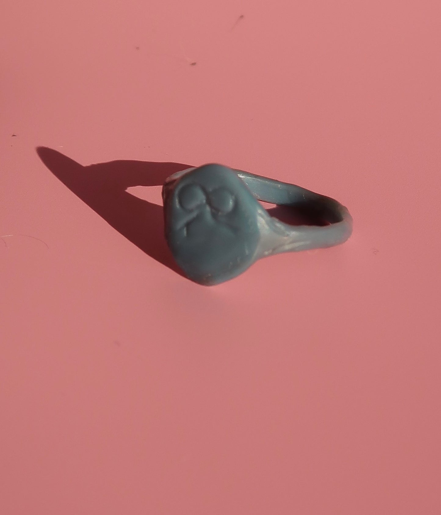 Wax - Bow My! Signet Ring