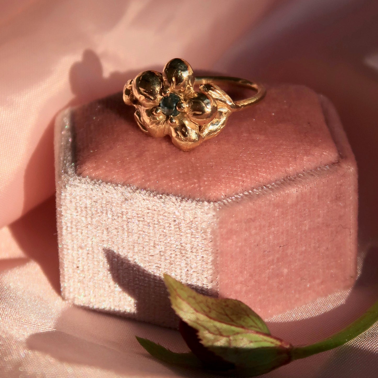 Bespoke Daisy Sapphire Ring