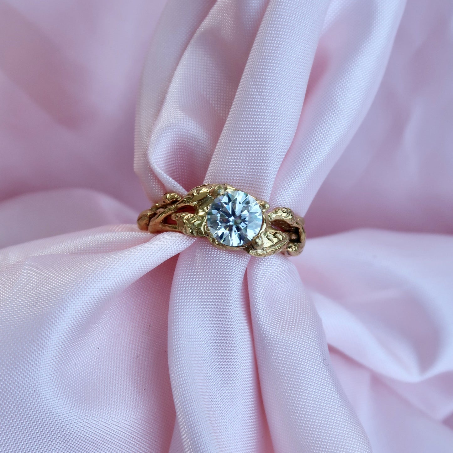 Mossling Solitaire Ring