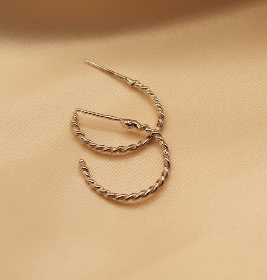 Laurel Hoops