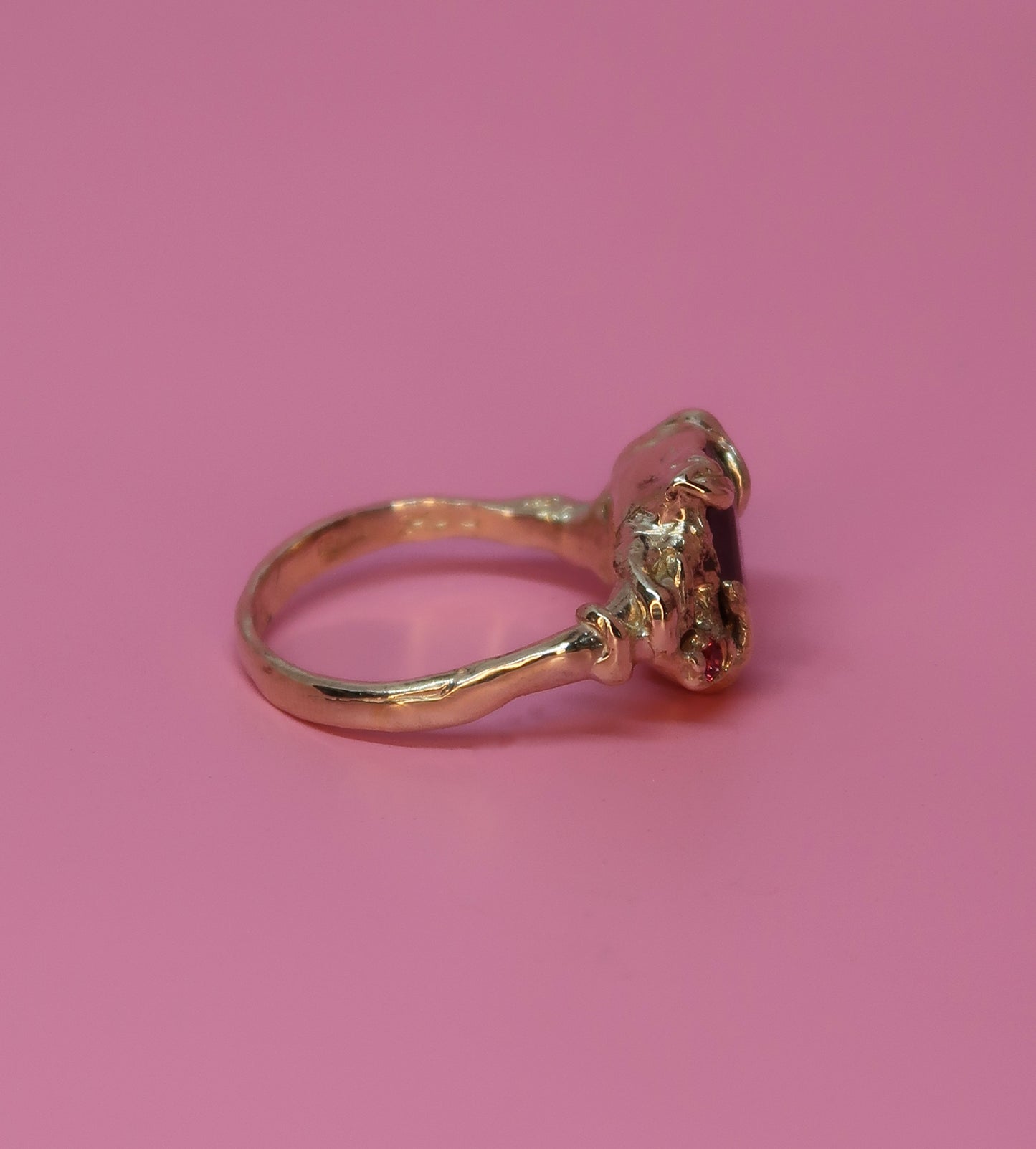 Bespoke Leafy Laurel Garnet Ring