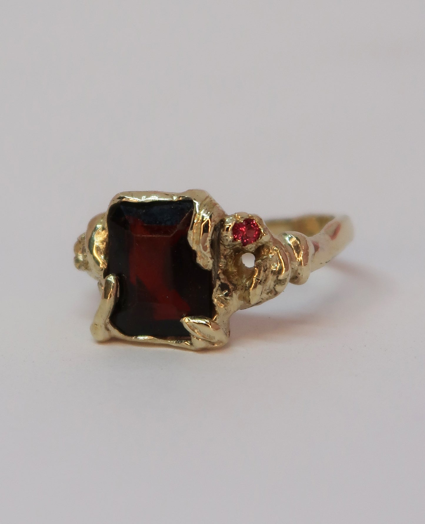 Bespoke Leafy Laurel Garnet Ring
