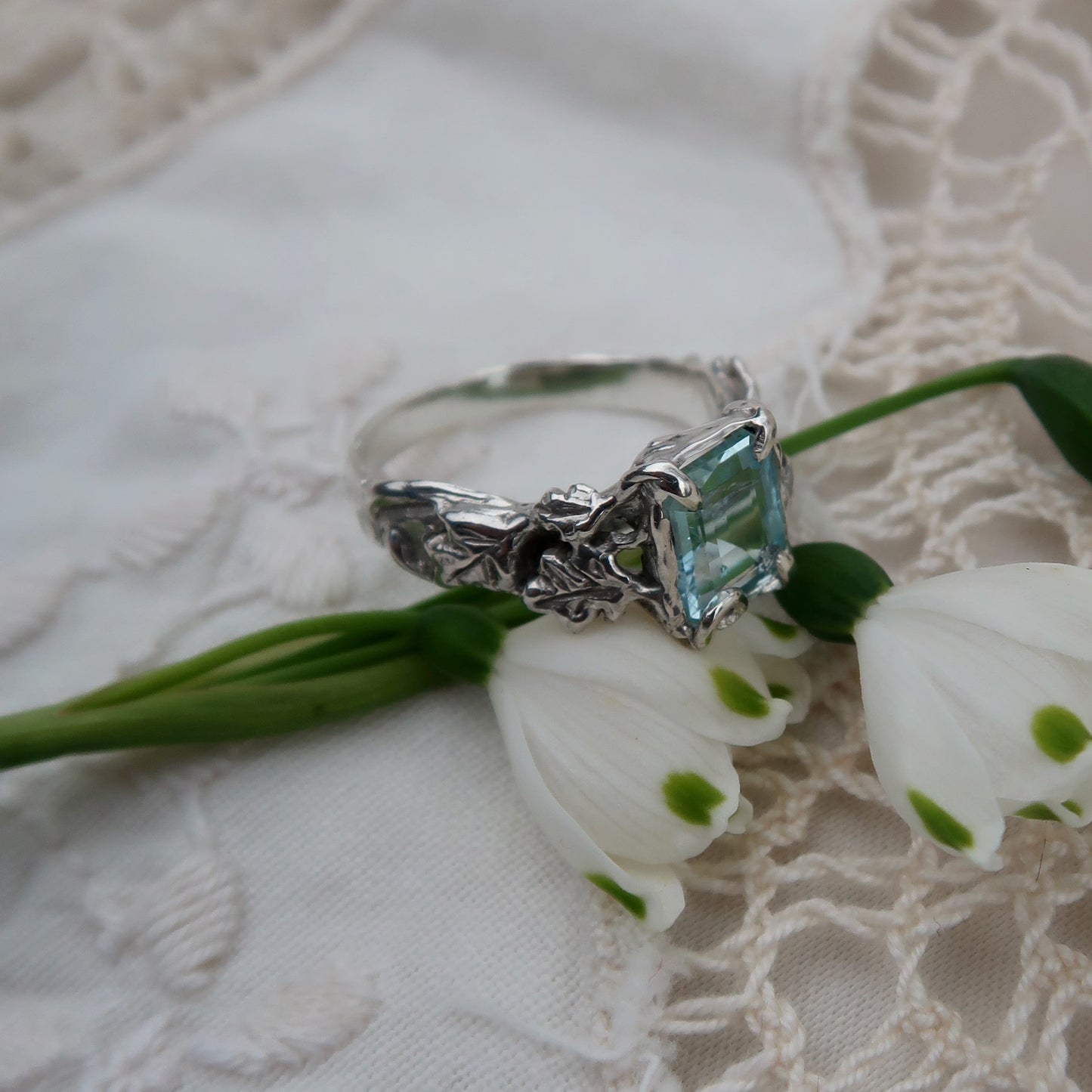 Leafy Laurel Ring